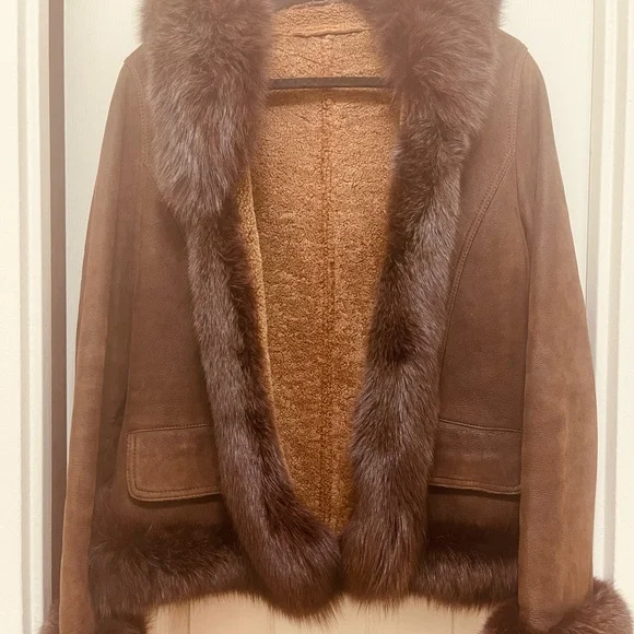 Fur jacket - Picture 3 of 4
